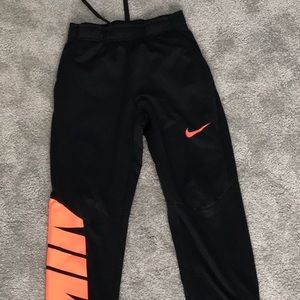Boys Nike Dri-fit jogger pants